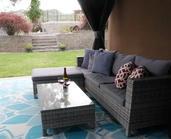 Basement suite with private entrance minutes from Oliver, BC